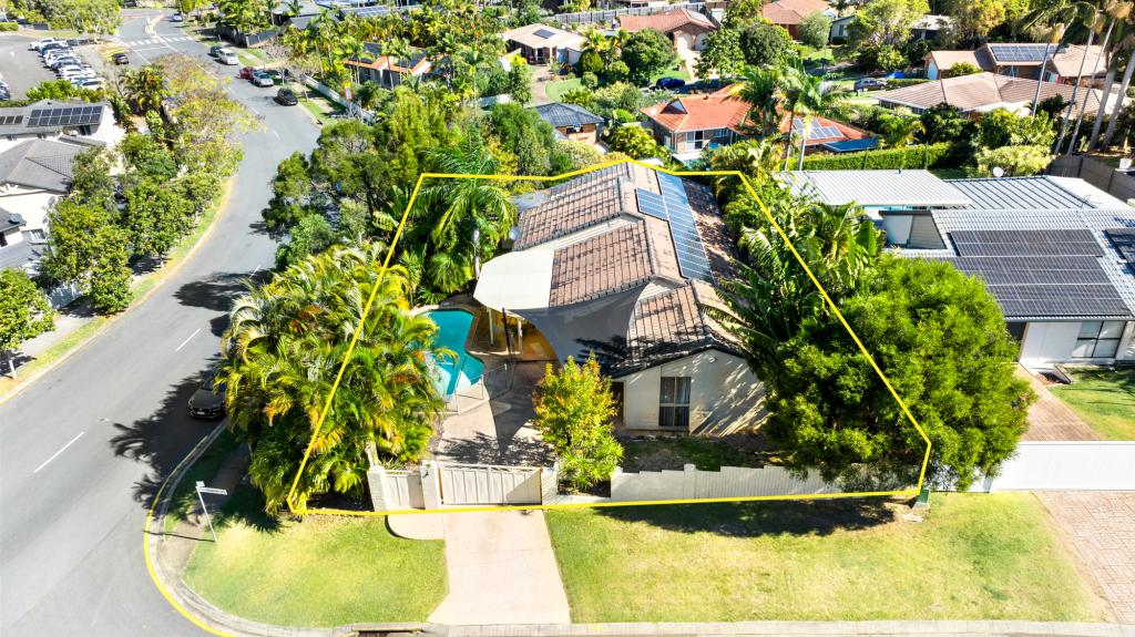 2 Turnberry Ct, Robina, QLD 4226