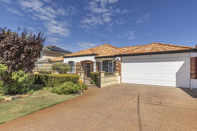 5 Milton St, Yokine, WA 6060