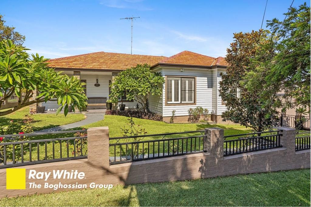 40 Roseview Ave, Roselands, NSW 2196