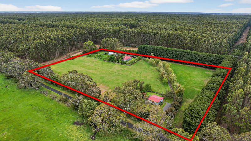 498 Codrington-Bessiebelle Rd, Codrington, VIC 3285