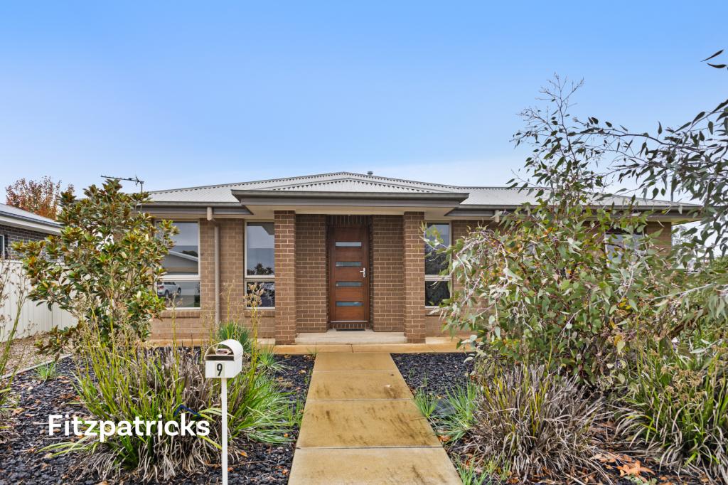 9 Peacock Dr, Turvey Park, NSW 2650