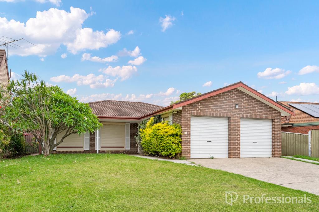 10 Ingham Dr, Casula, NSW 2170