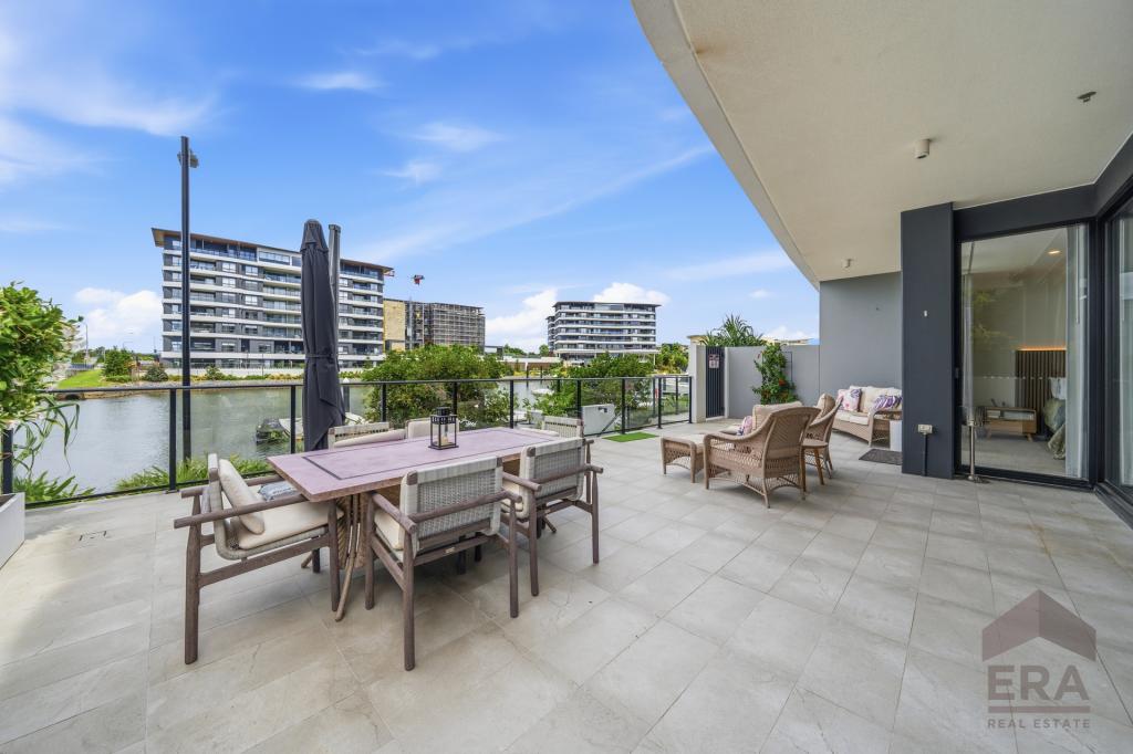 1109/6-8 SICKLE AVE, HOPE ISLAND, QLD 4212