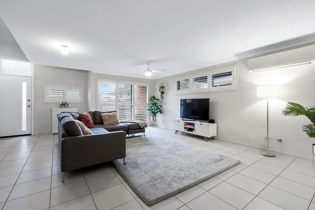 55 Blackwood St, Claremont Meadows, NSW 2747