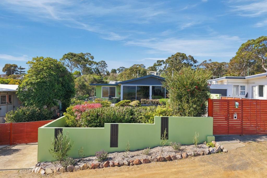 98 Carlton Beach Rd, Dodges Ferry, TAS 7173
