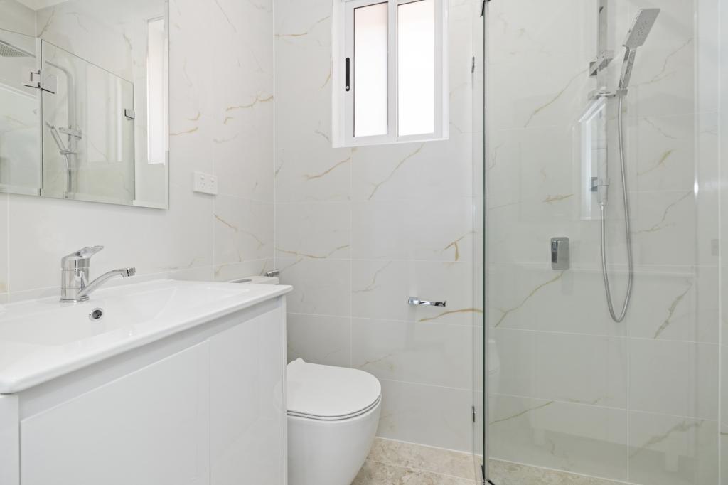6 Reilly St, Liverpool, NSW 2170