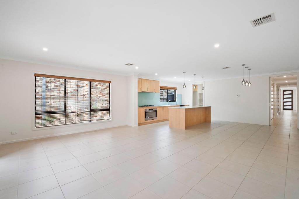 15b Alden Ct, Cheltenham, VIC 3192