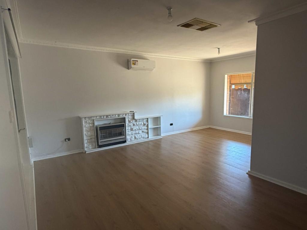 11 Broster Cres, Davoren Park, SA 5113