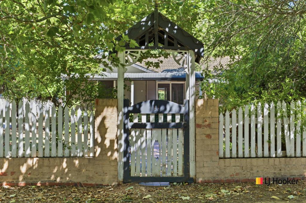 11 Ellendon St, Bungendore, NSW 2621