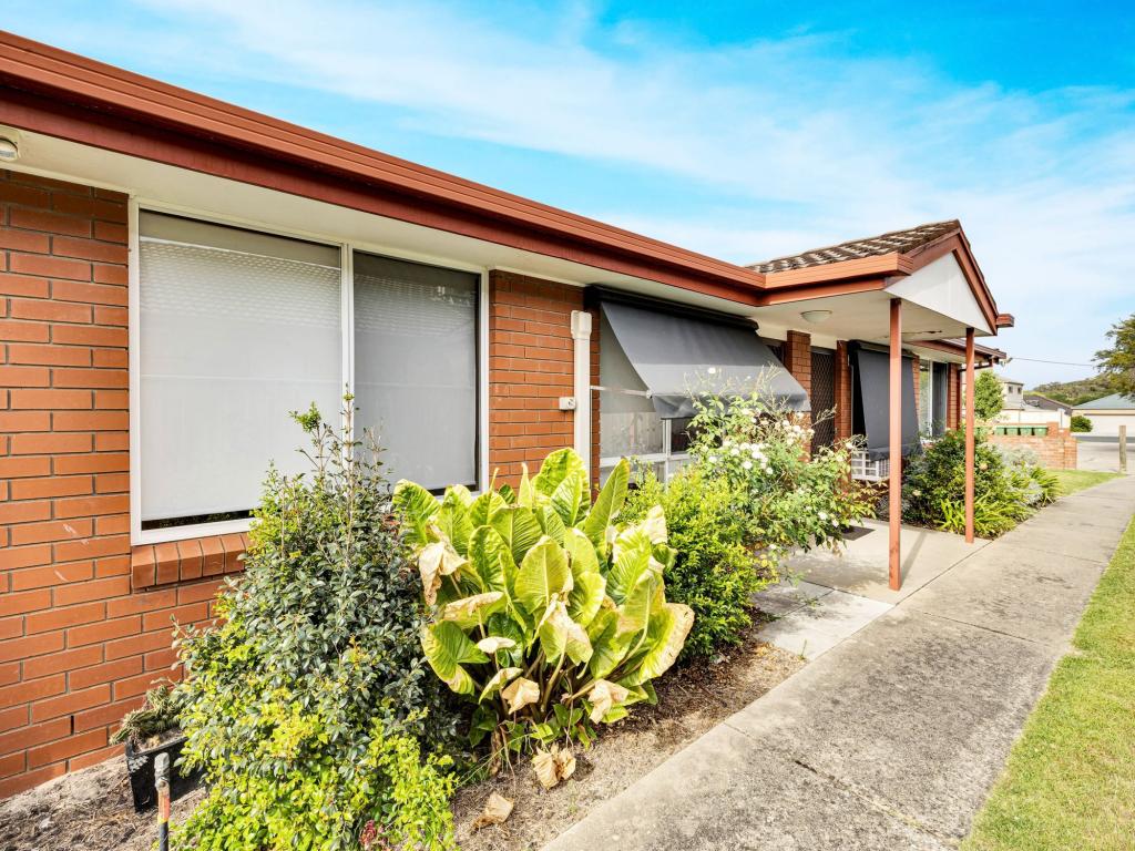 2/614 Hague St, Lavington, NSW 2641