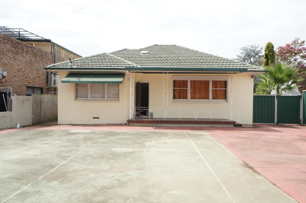 Elizabeth Dr, Mount Pritchard, NSW 2170