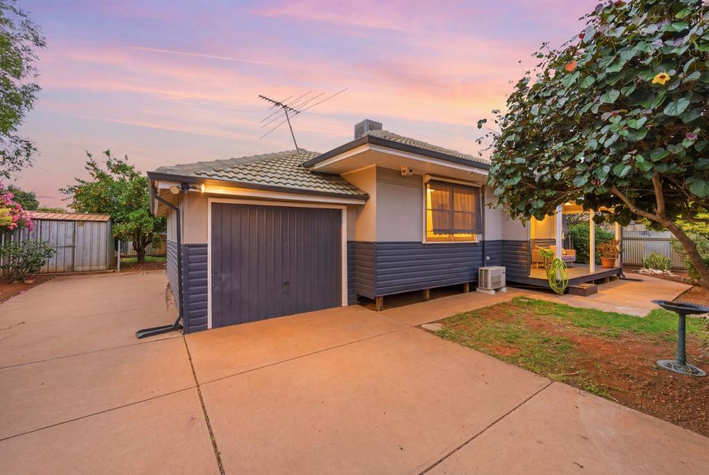 57a York St, Boulder, WA 6432