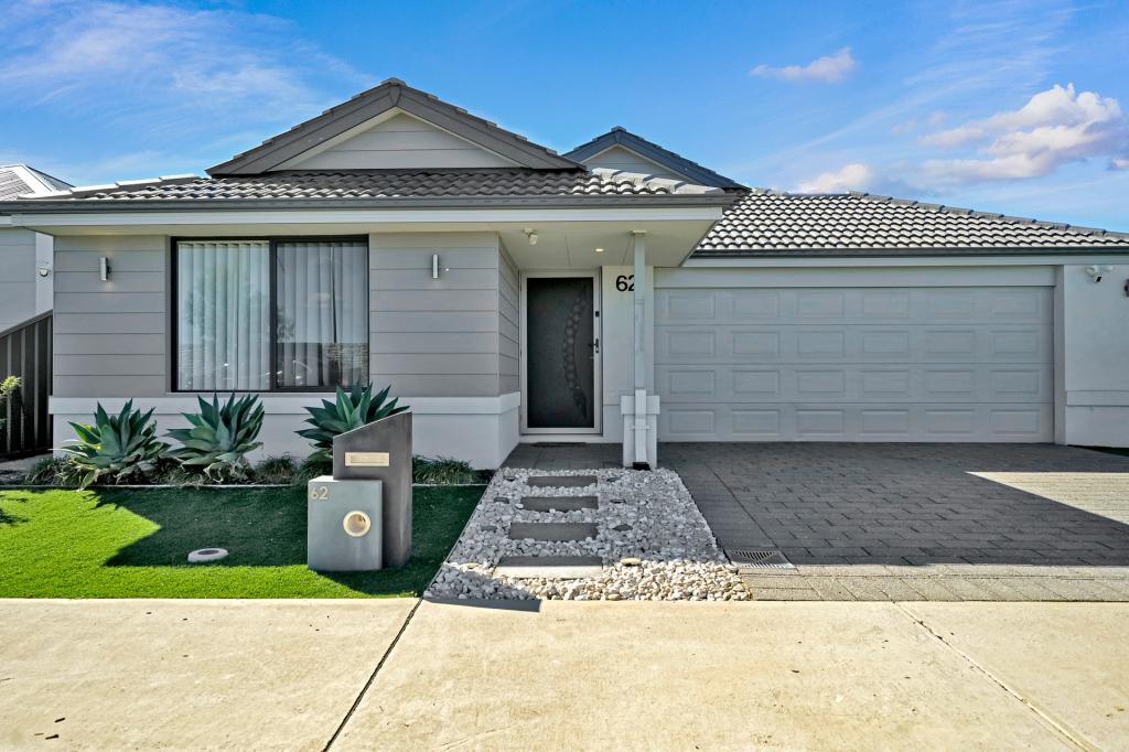 62 HICKMAN DR, PIARA WATERS, WA 6112