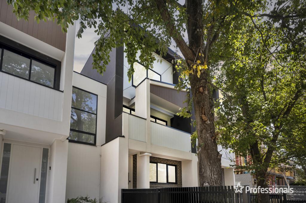 5&6/5 MANIKATO AVE, MORDIALLOC, VIC 3195