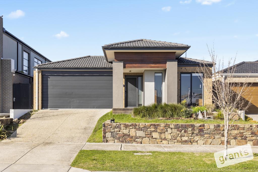 11 Barley Cres, Clyde North, VIC 3978