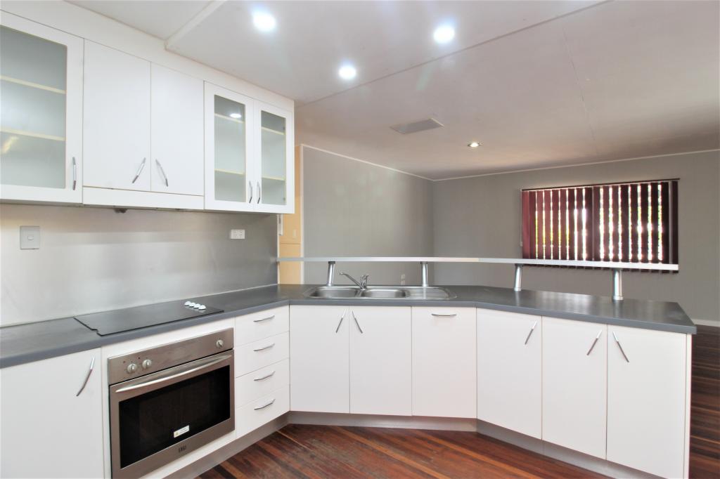 3 Leo St, Sunset, QLD 4825