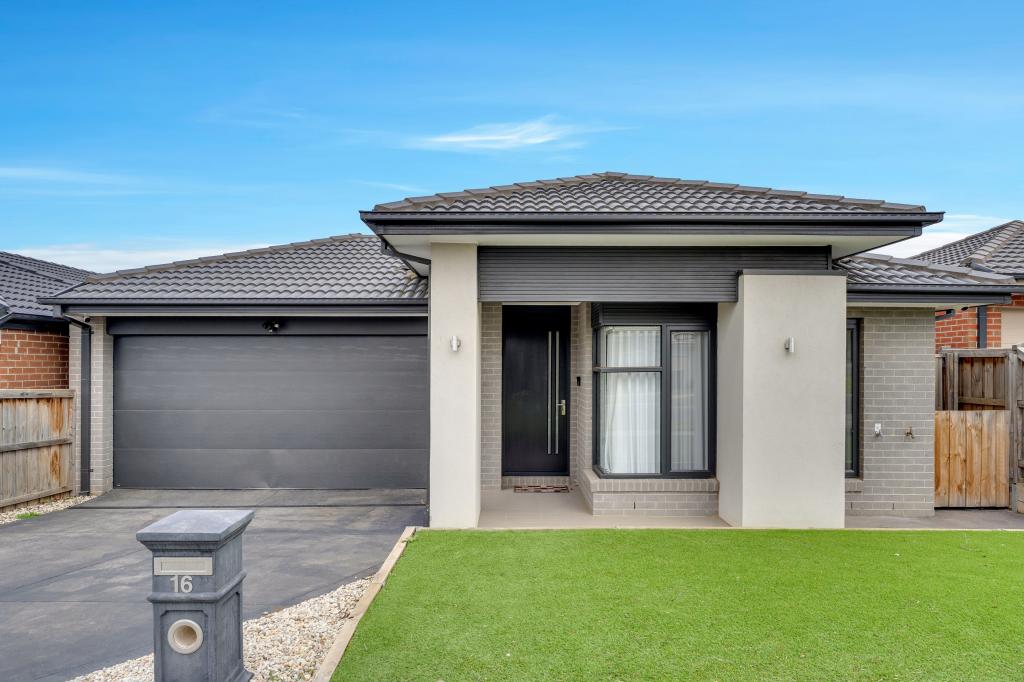 16 LUCKNOW DR, BEVERIDGE, VIC 3753