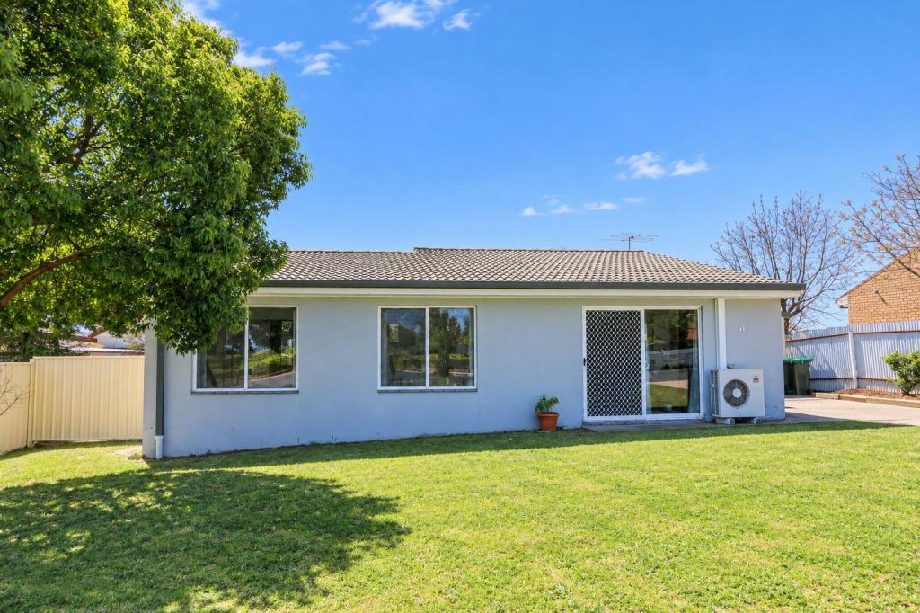 11 Memagong St, Young, NSW 2594