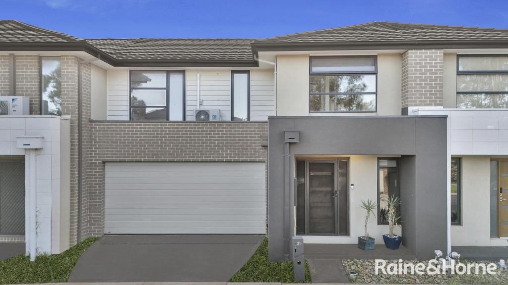 31 ATTUNGA GR, WERRIBEE, VIC 3030