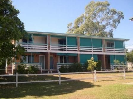 1/6 Wenitong St, West Gladstone, QLD 4680