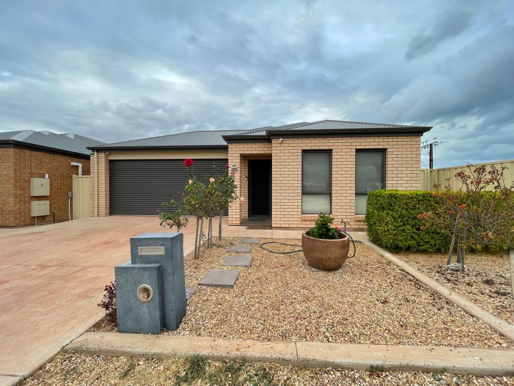 27 Vern Schuppan Dr, Whyalla Norrie, SA 5608