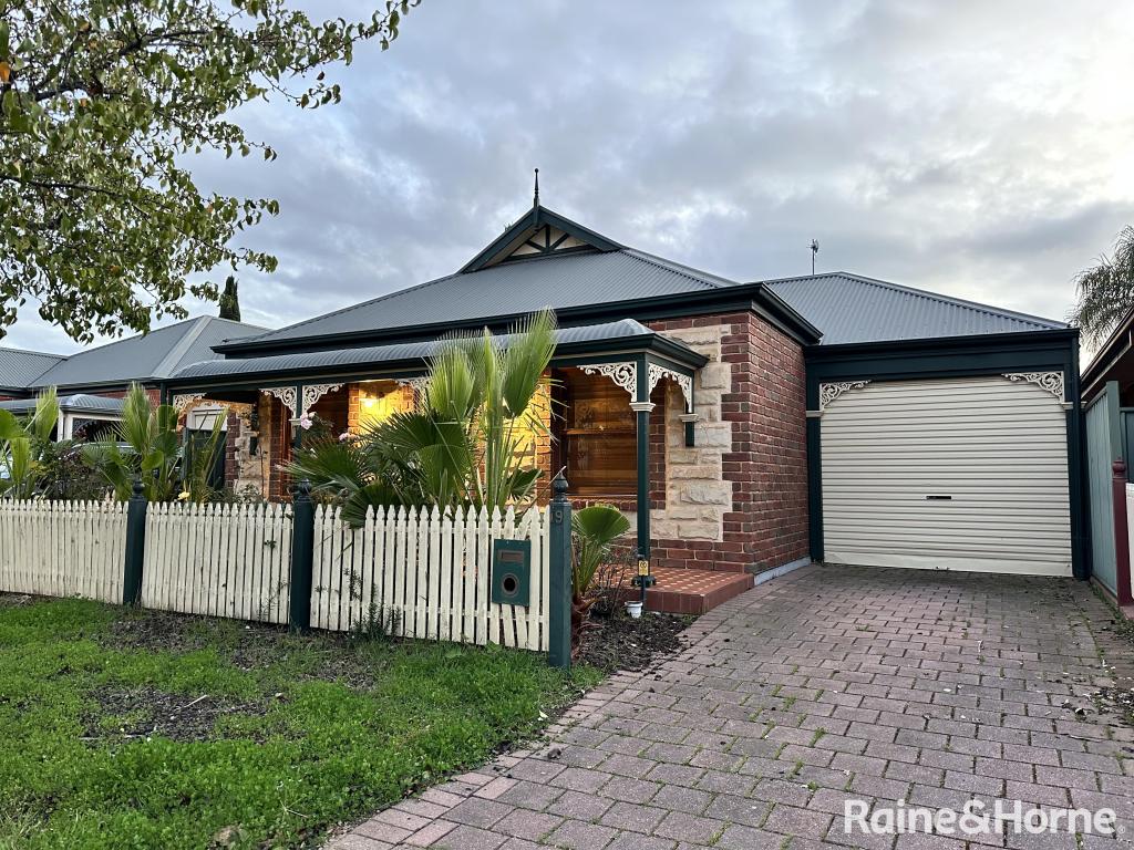 19 Innes Cct, Mawson Lakes, SA 5095