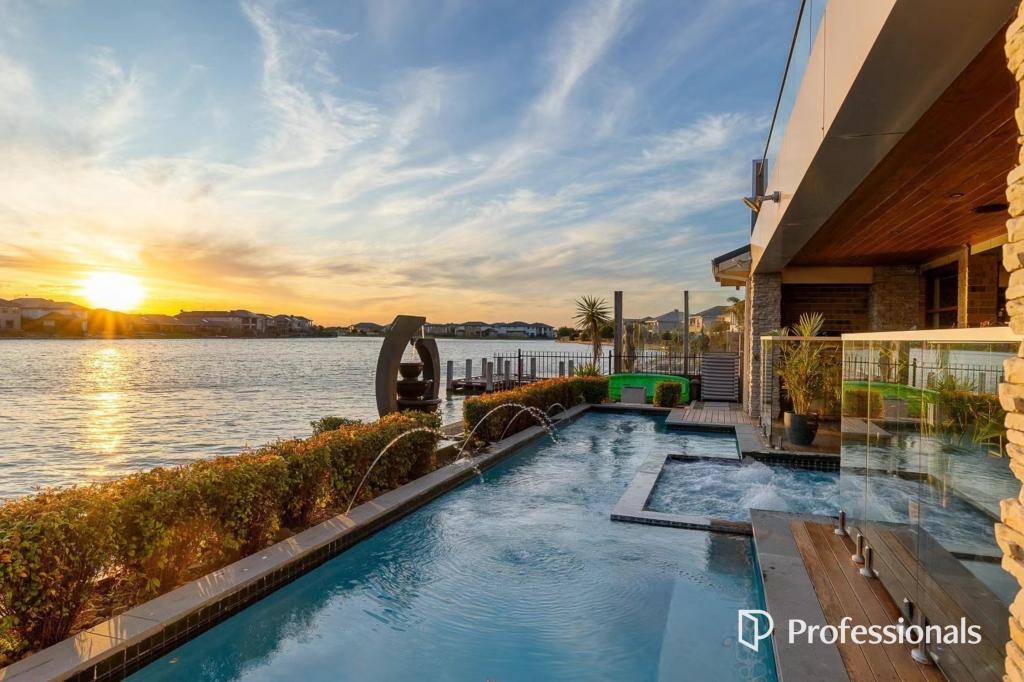 16 Seaview Pnt, Point Cook, VIC 3030