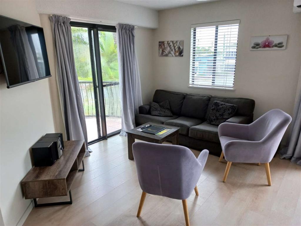 32 RIVER ESP, MOOLOOLABA, QLD 4557