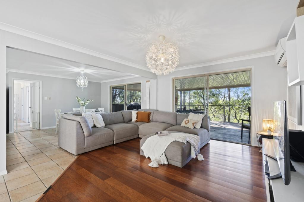 27 Crestridge Cres, Oxenford, QLD 4210