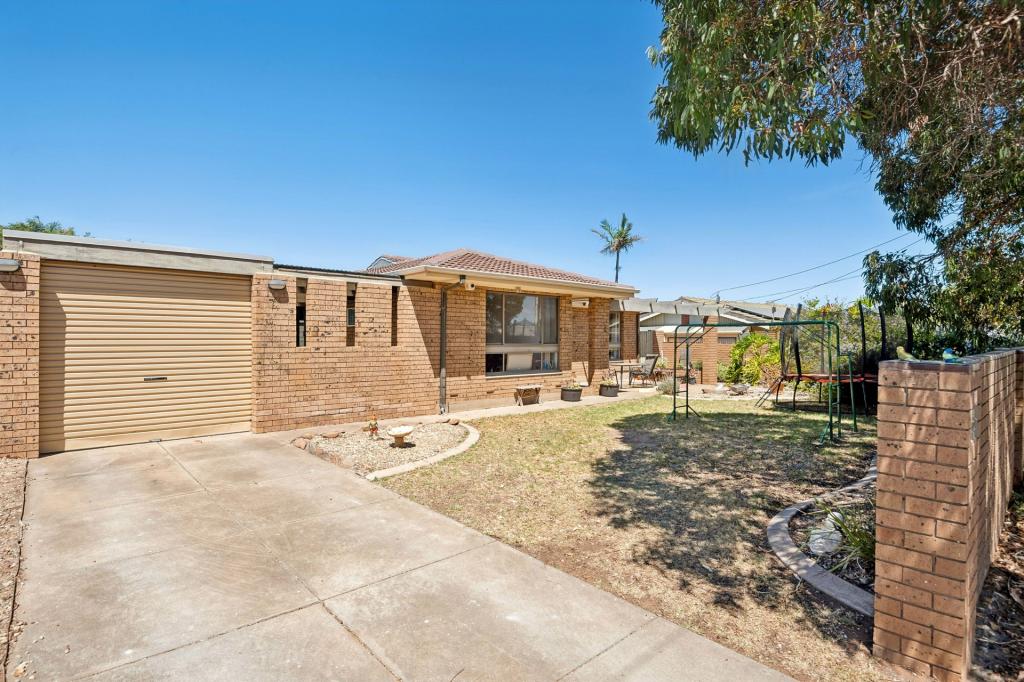 17 Transom Cres, Seaford, SA 5169