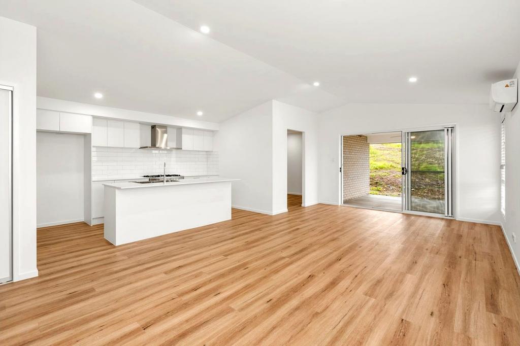 4 Cardinal Cct, Jones Hill, QLD 4570