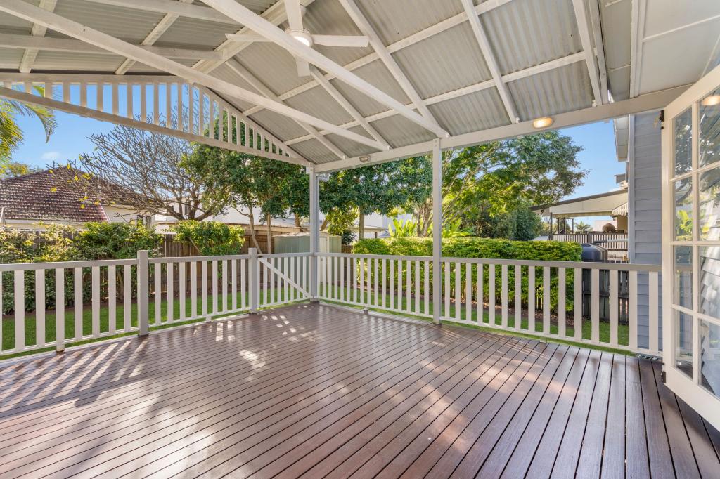 230 Verney Rd E, Graceville, QLD 4075