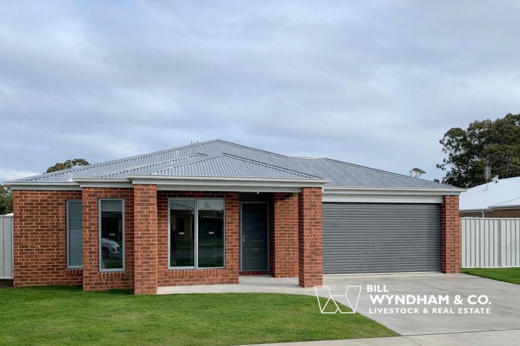 16 Haylock Dr, Paynesville, VIC 3880