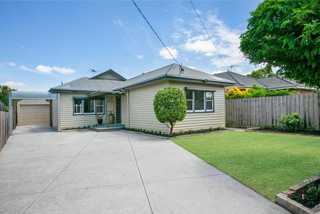 15 Banbury Rd, Reservoir, VIC 3073