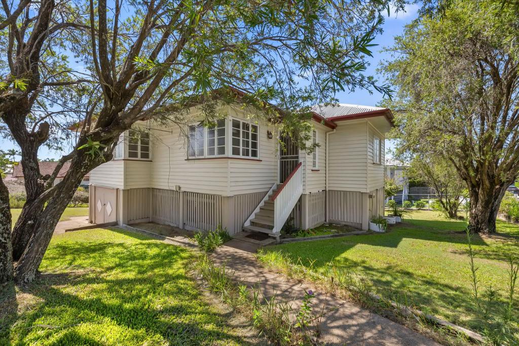 55 Kennington Rd, Camp Hill, QLD 4152