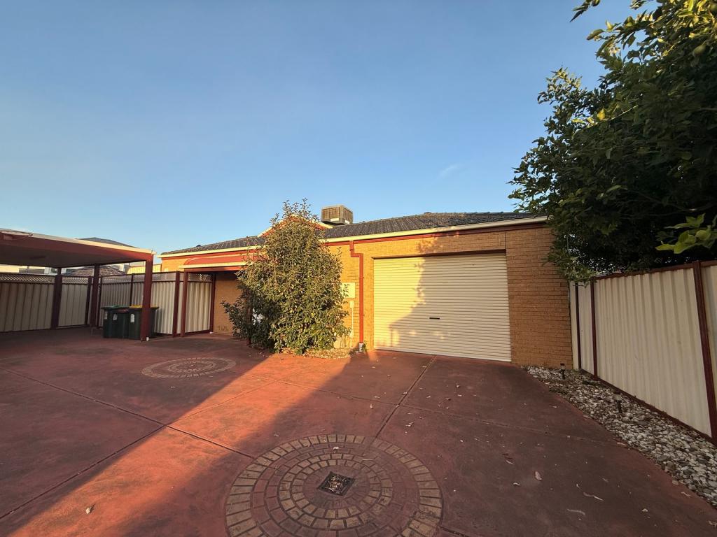 2/18 Lorna Cres, Sunshine West, VIC 3020
