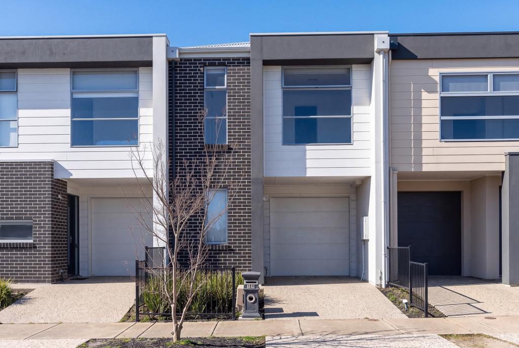 19 PARKINDULA DR, MOUNT BARKER, SA 5251