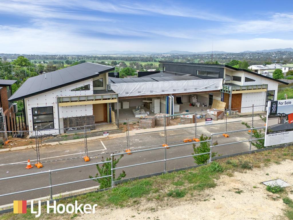 2/221 Carthage St, East Tamworth, NSW 2340