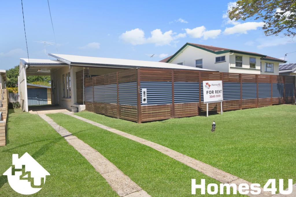 203 DUFFIELD RD, CLONTARF, QLD 4019