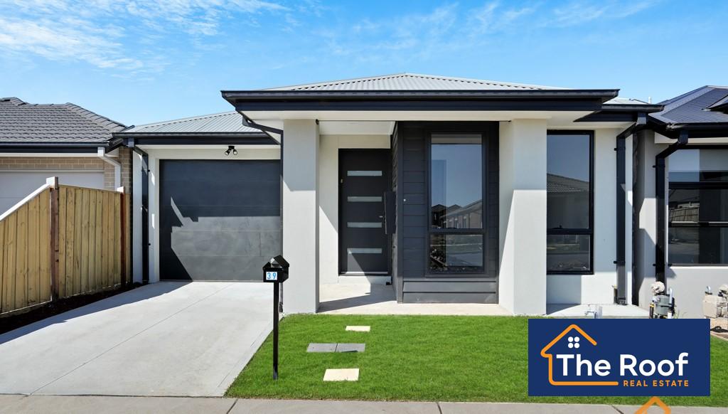 39 Derrimut St, Rockbank, VIC 3335