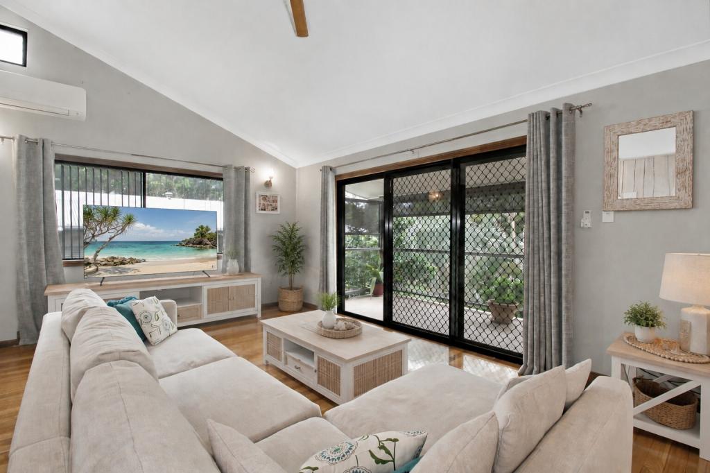 20 President Tce, Macleay Island, QLD 4184
