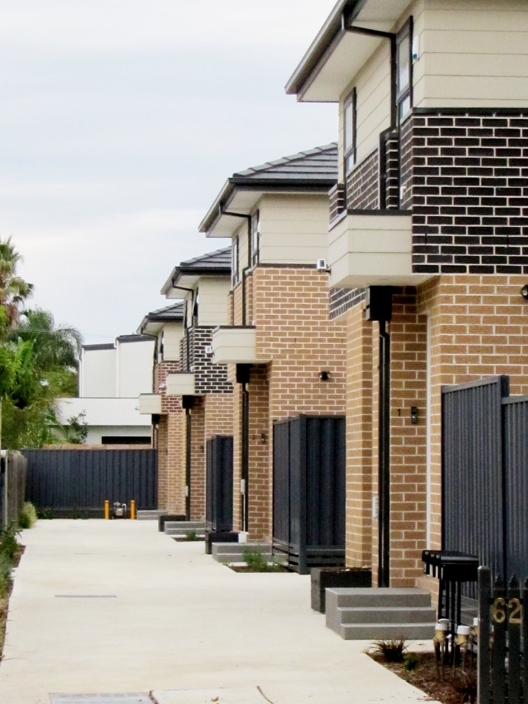 Contact agent for address, MORDIALLOC, VIC 3195