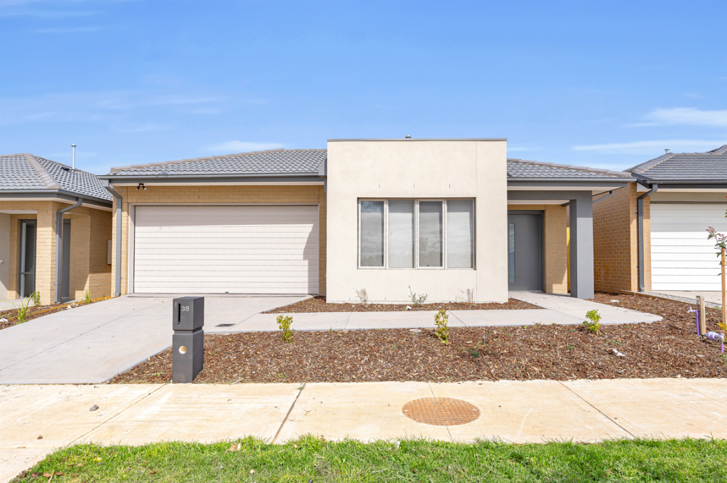 38 Ervine Dr, Wyndham Vale, VIC 3024