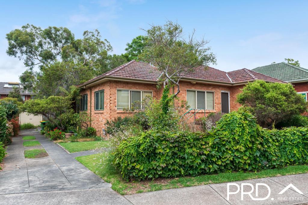 3 Forrest Rd, East Hills, NSW 2213