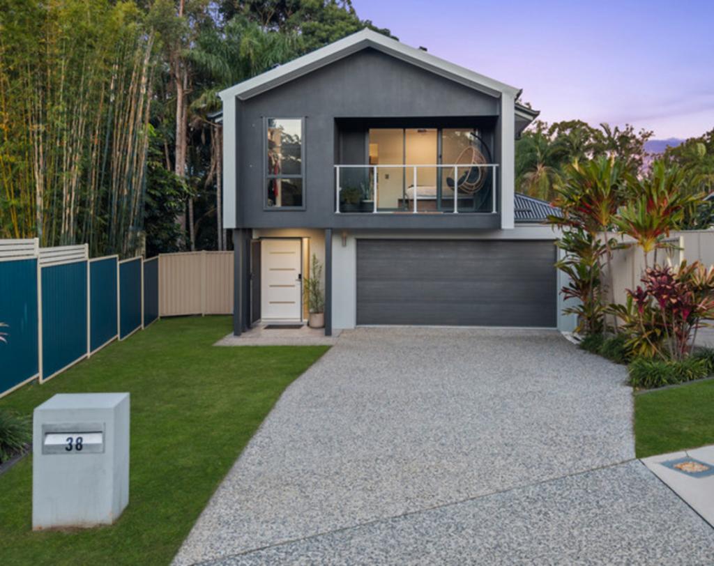 38 Latrobe Ave, Helensvale, QLD 4212