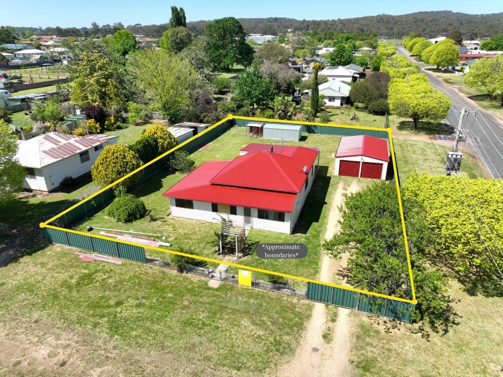 27 Bourke St, Glen Innes, NSW 2370