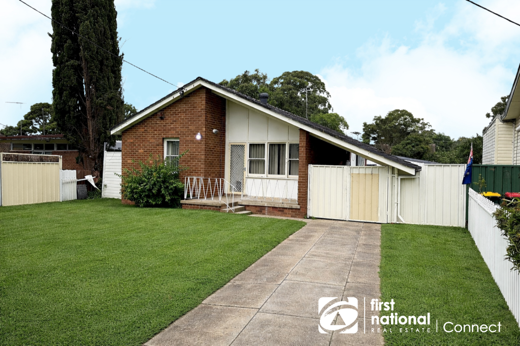 8 LUZON AVE, LETHBRIDGE PARK, NSW 2770