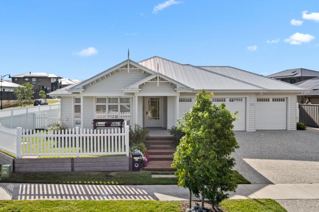 25 Steamcruiser Dr, Chisholm, NSW 2322