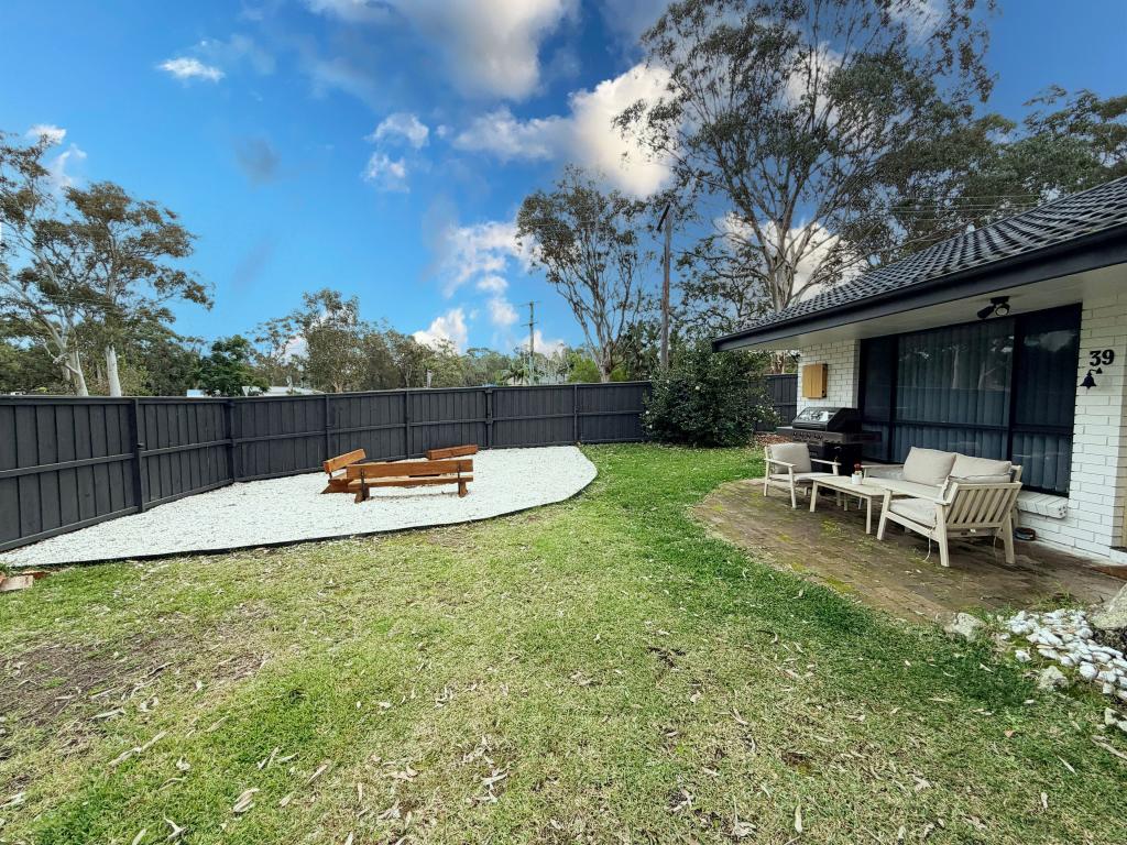 39 Rhodes Pde, Windermere Park, NSW 2264