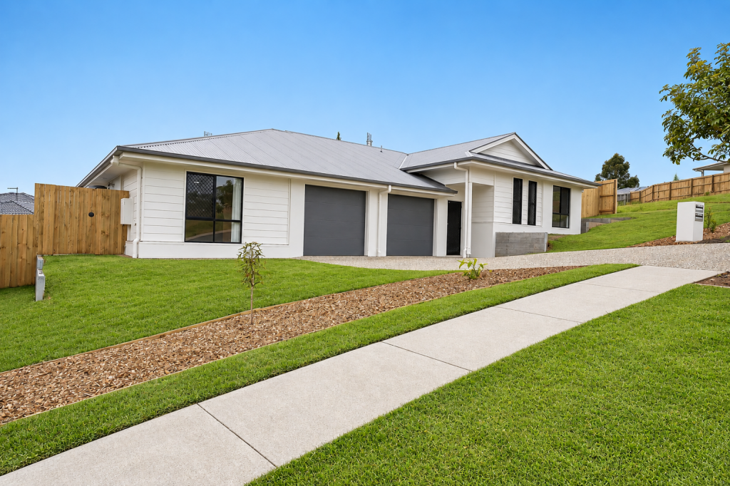 2/5 Lynette Cct, Wollongbar, NSW 2477
